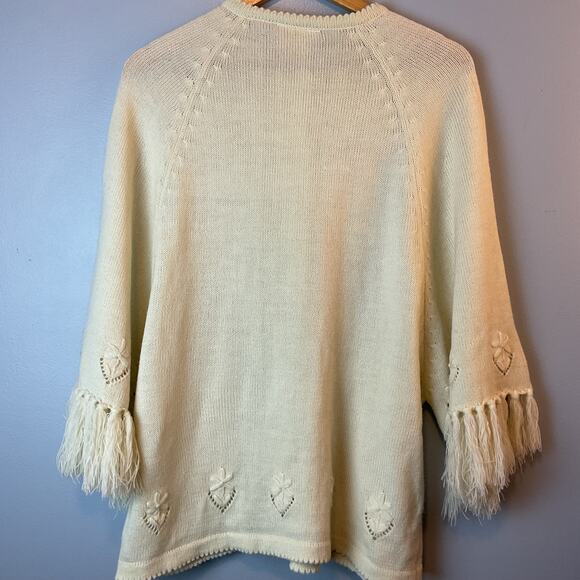 Vintage Shawl Full Arms Buttons Up/ Lovely Crochet/ Boho Shawl Cape Grandma - Picture 2 of 4